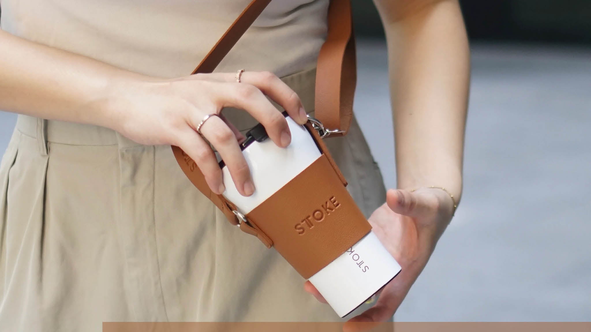 もっと自由に持ち運ぼう!STTOKE専用スリーブが「STTOKE キャリーストラップ」へリニューアルしました