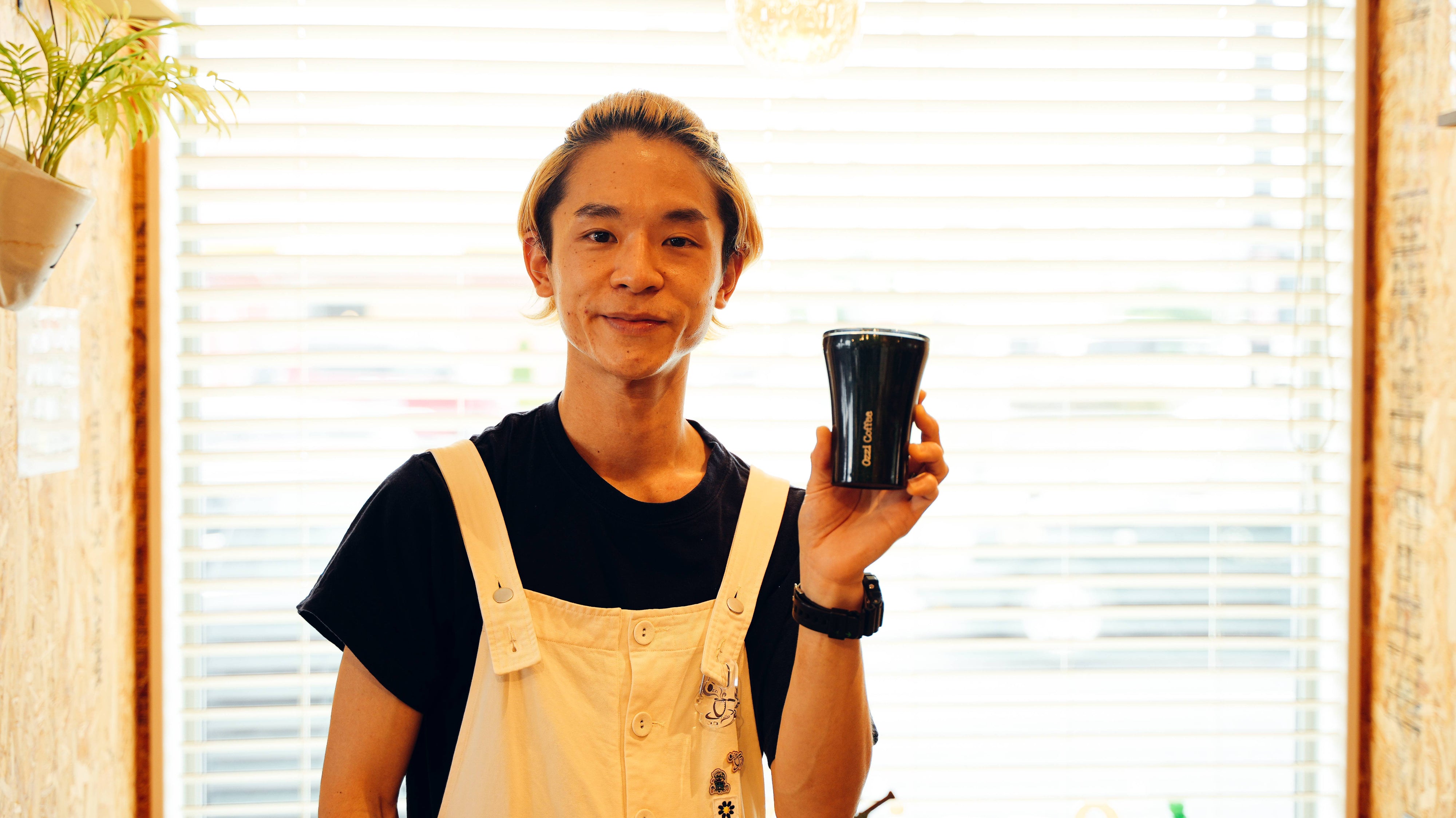 【Ozzi Coffee × STTOKE】ネルドリップの香りや舌触りを守ってくれるタンブラー