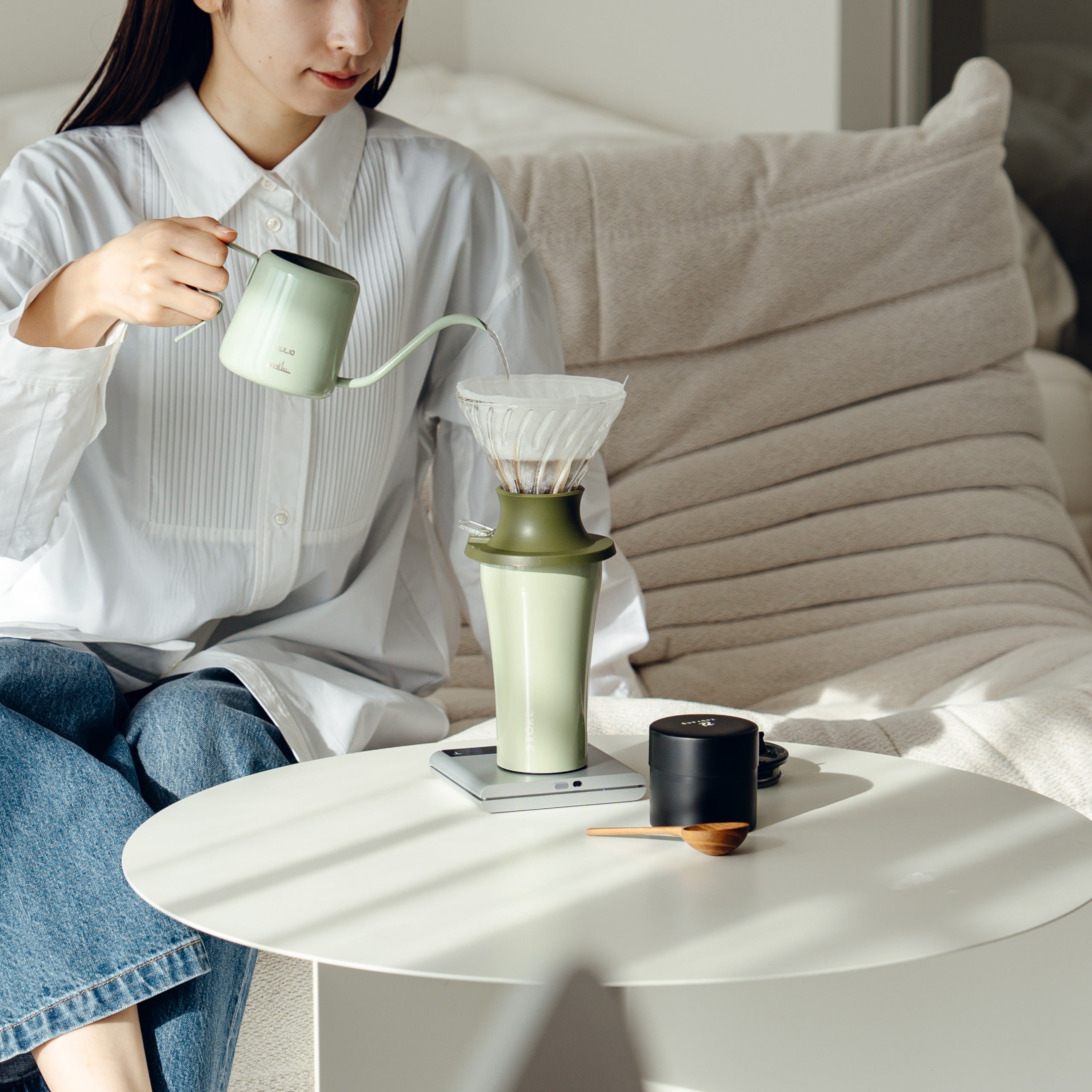 STTOKEとHARIOの限定カラーコラボセット。 STTOKE＋HARIO】機能性と美しさが融合した至高の一杯