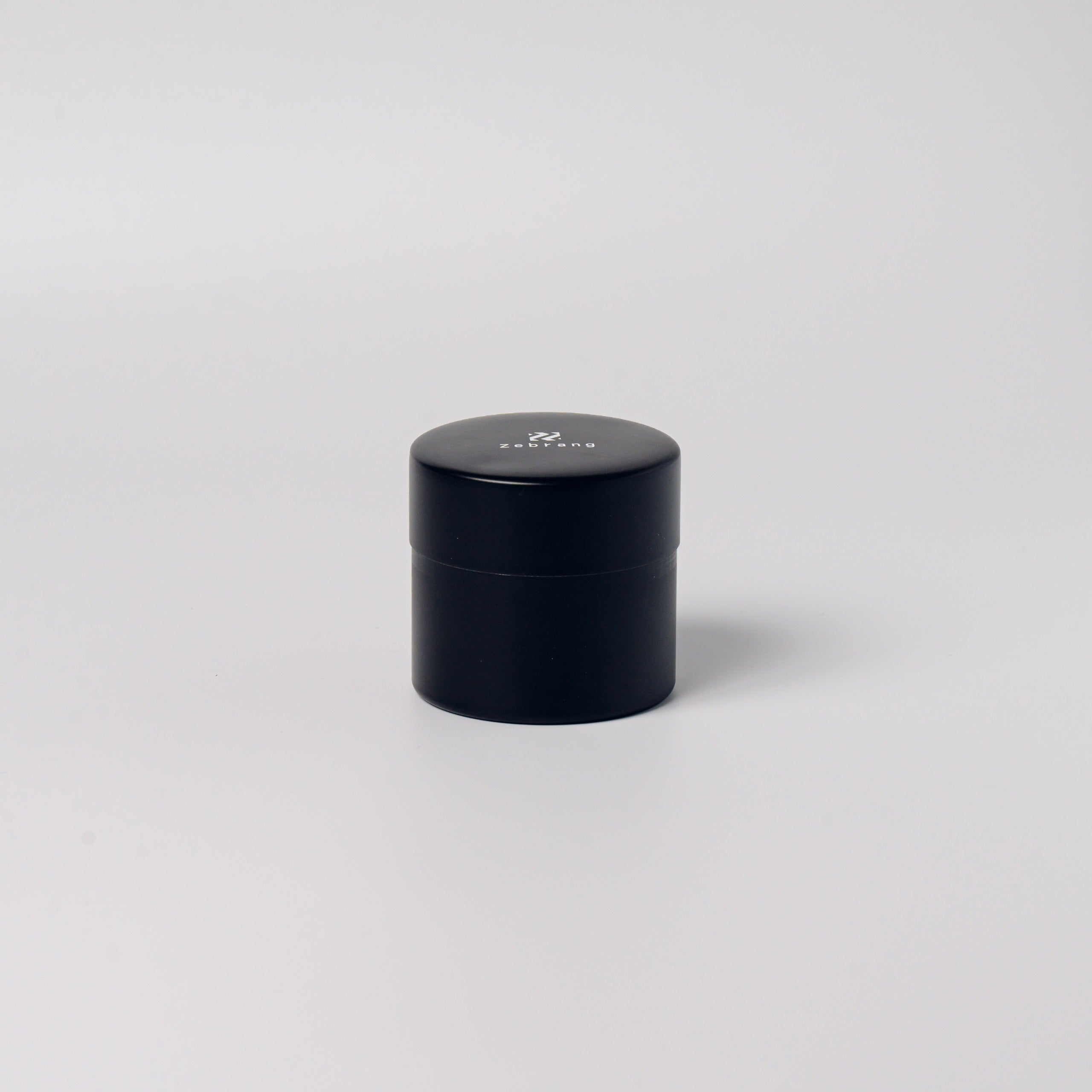 STTOKEとHARIOの限定カラーコラボセット。 どこでも出張バリスタ？「STTOKE＋HARIOドリッパーコラボセット