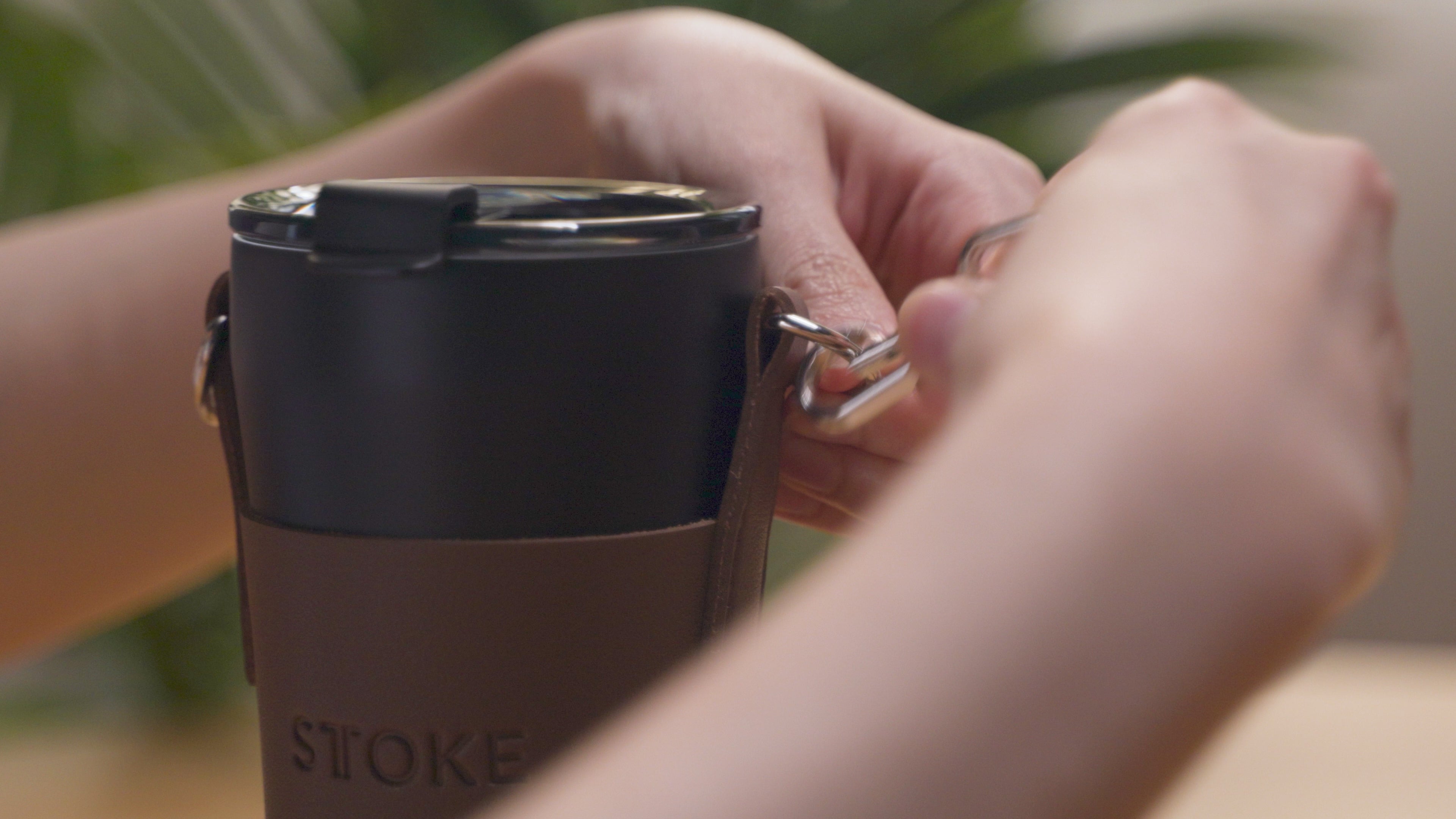 キャリーストラップ V4 – STTOKE Japan